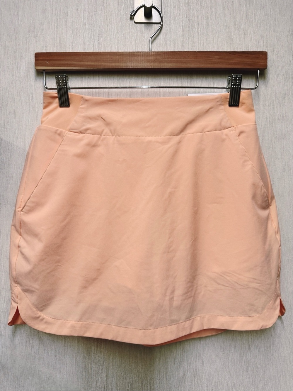 NWT Walter Hagen 16" Lightweight Core Golf Skort in Peach Fuzz, Size XS - Picture 3 of 11